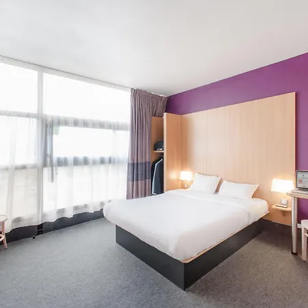 Centre Verlaine Hotel 2*
